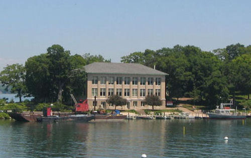 Aquatic Visitors Center Put In Bay