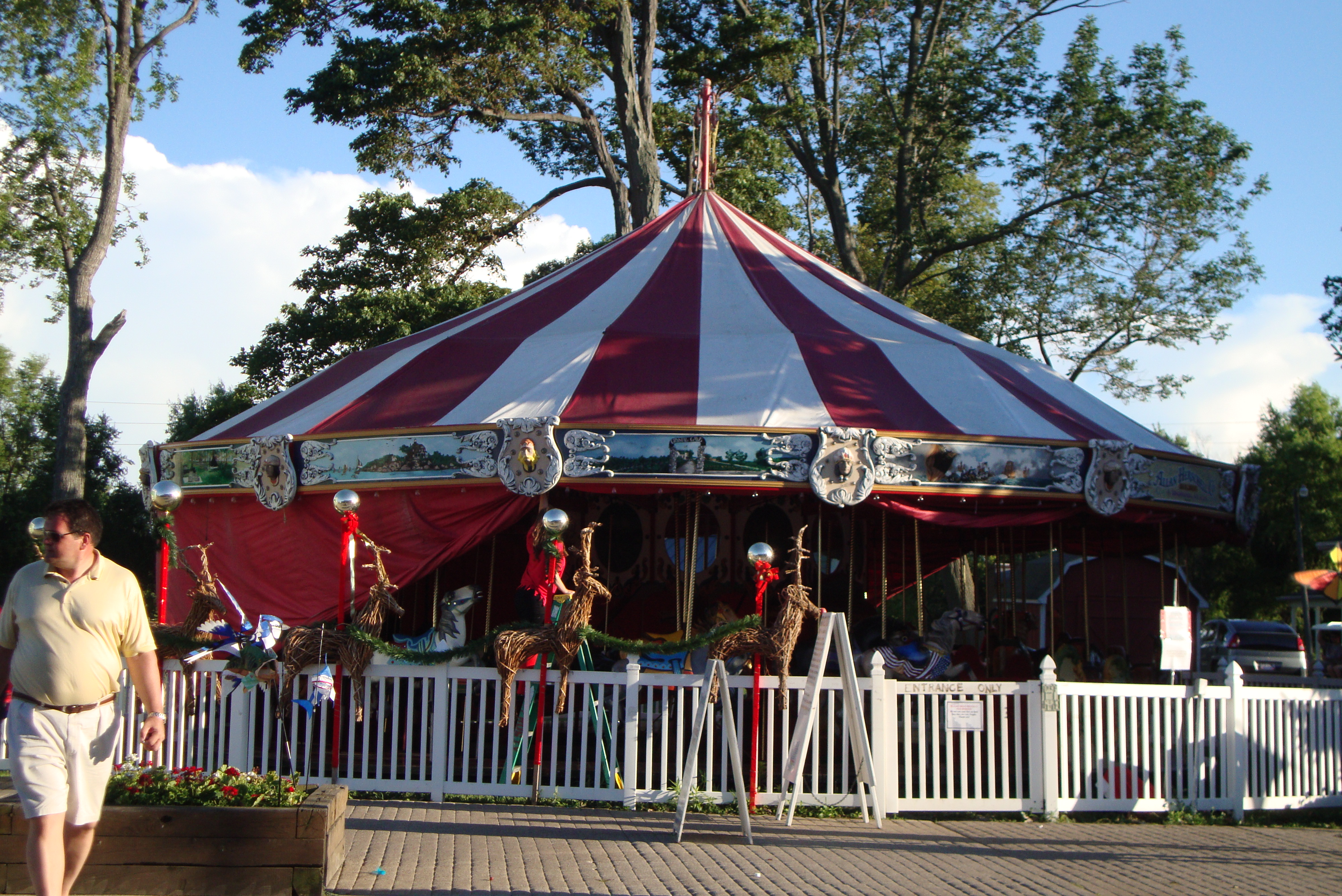 Things To Do Kimberly's Carousel