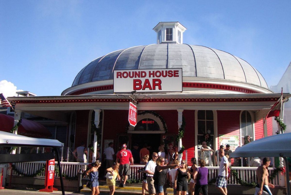 Things To Do The Round House Bar
